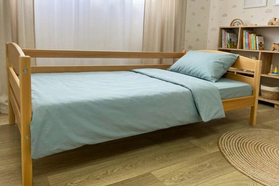 Дитяче ліжко з дерева Хьюго (бук) Тонований