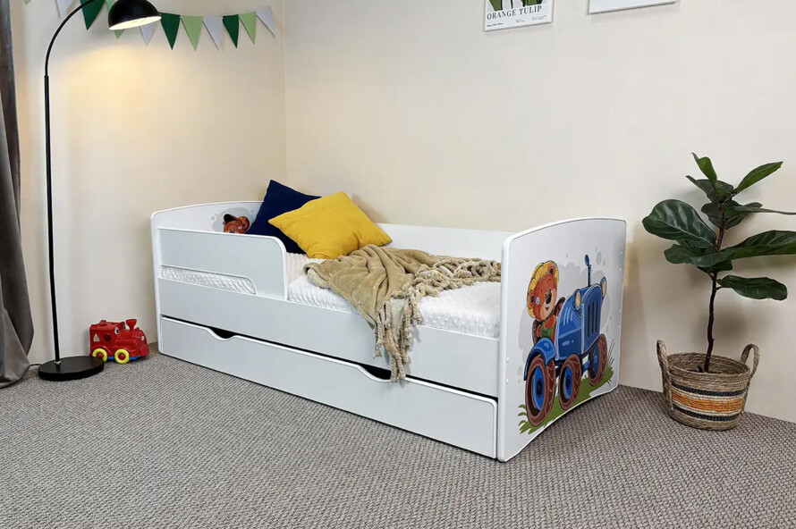 Дитяче ліжко з захисним бортиком та місткою шухлядою Кіндер Кул 19 Трактор / KINDER-COOL