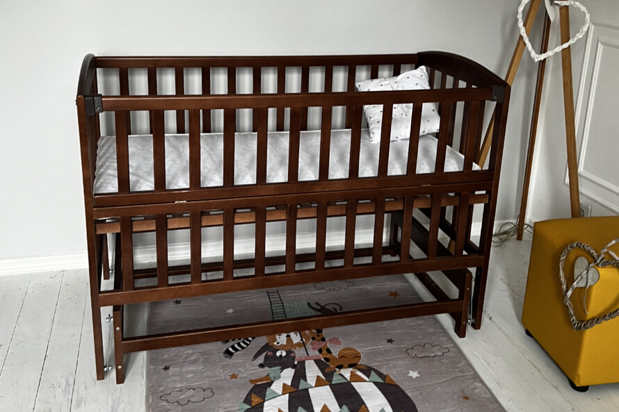 Ліжечко для малюків Valeri (Валері) Колір Горіх