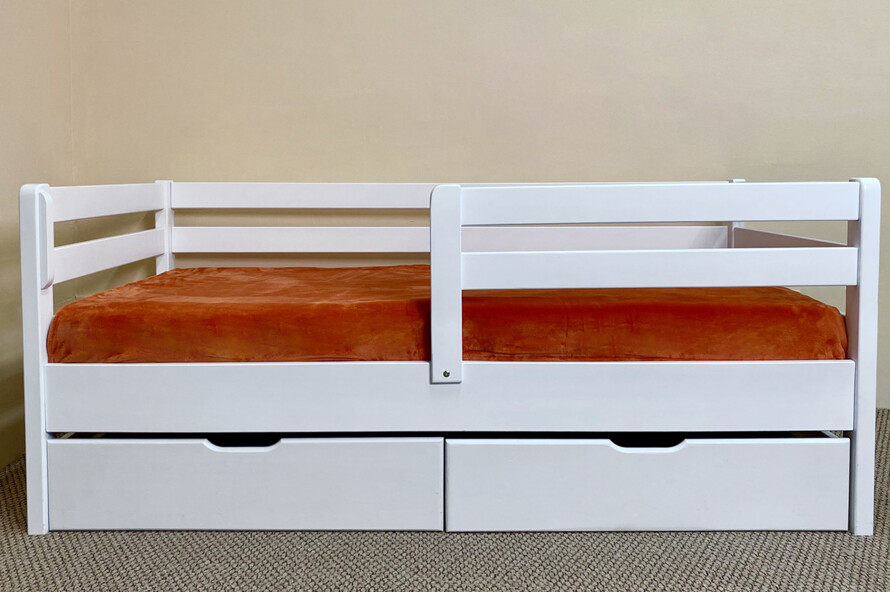 Детская кровать Аврора (массив бука) Цвет RAL