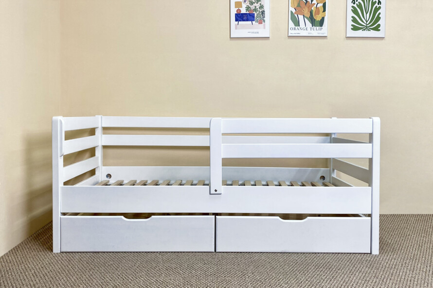 Детская кровать Аврора (массив бука) Цвет RAL