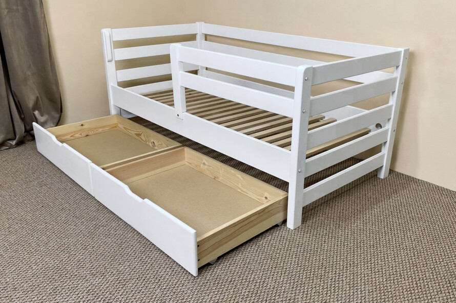 Детская кровать Аврора (массив бука) Цвет RAL