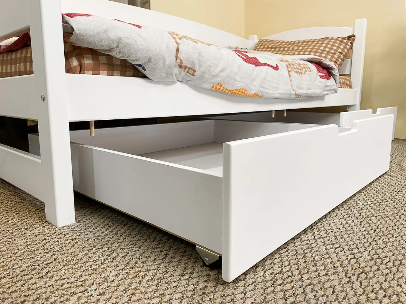 Дитяче ліжко з дерева Фіона (бук) Колір RAL