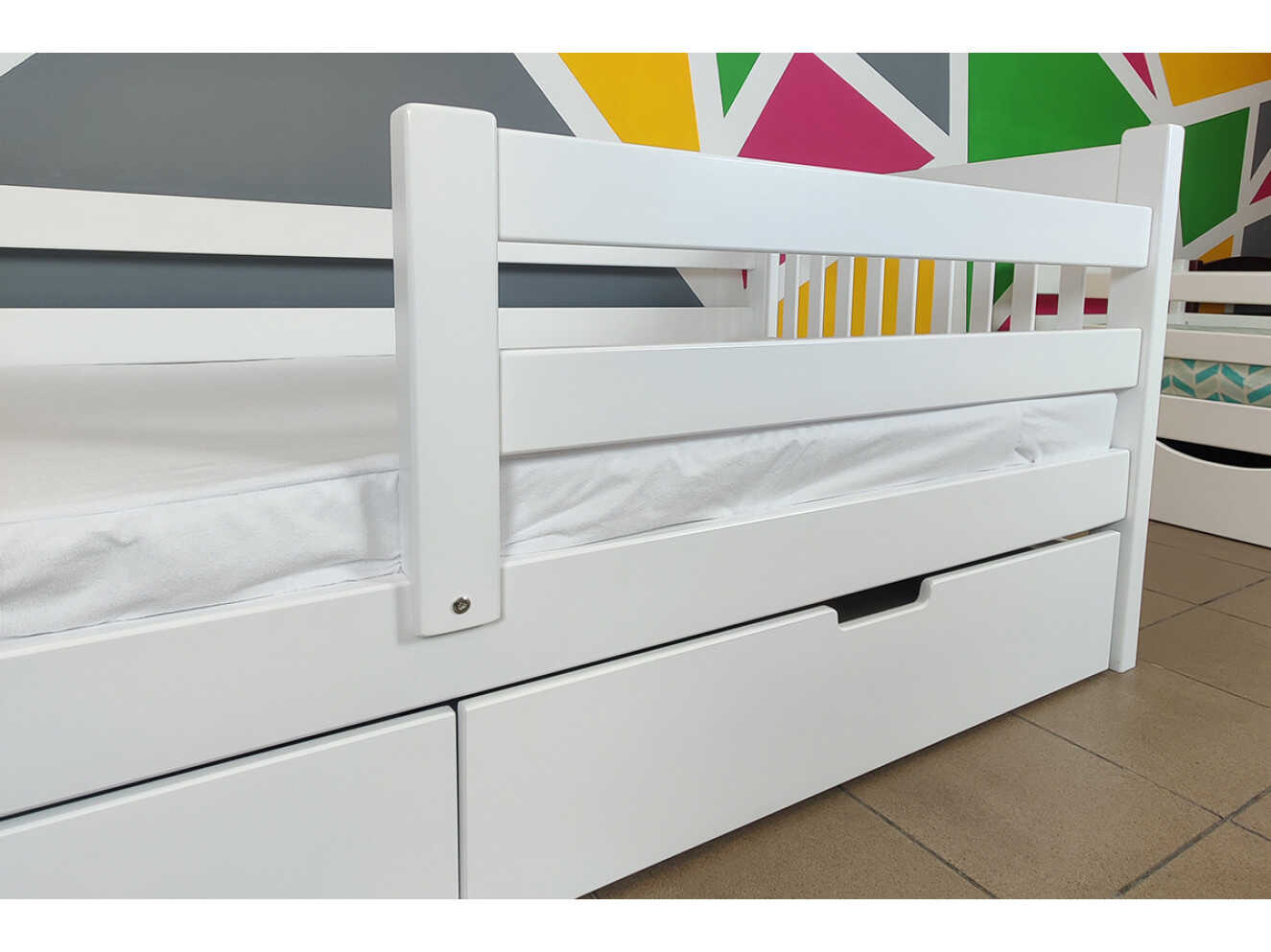 Ліжко Тадді (масив бука) Колір RAL (білий, сірий, айворі)