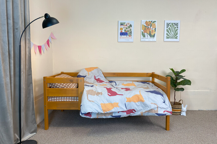 Дитяче дерев`яне ліжко з бортиком Сімба Сосна