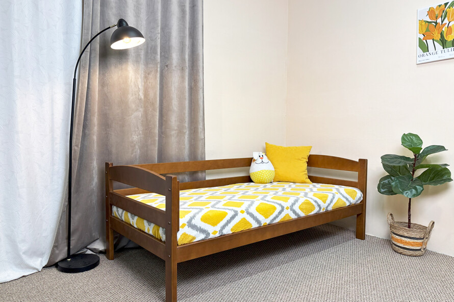 Кровать Лилу (массив бука) цвет тонированный