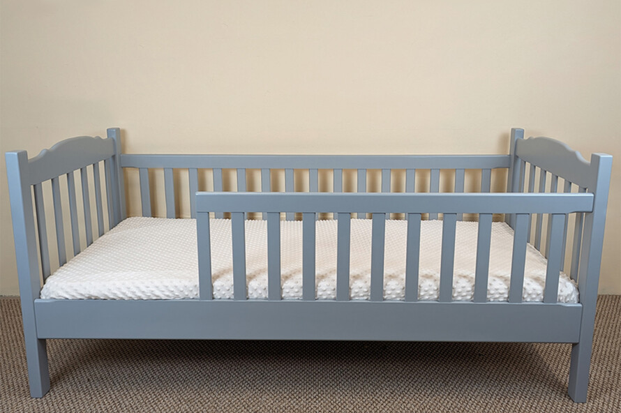 Детская кровать с бортиком Карина Цвет RAL серый