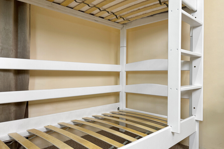 Детская двухъярусная кровать Виктория (ольха) Белая