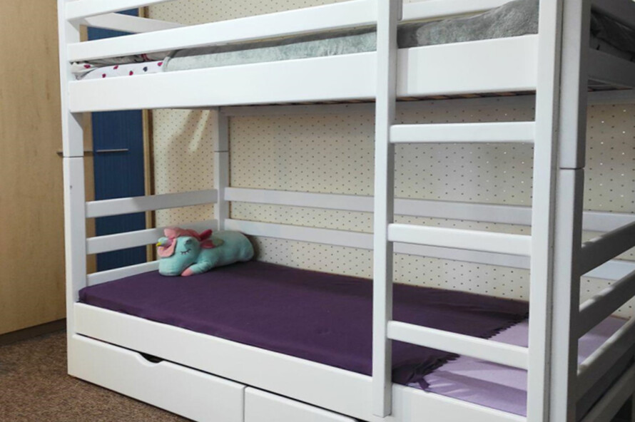 Двухъярусная кровать с дерева Классика (ольха) Белая