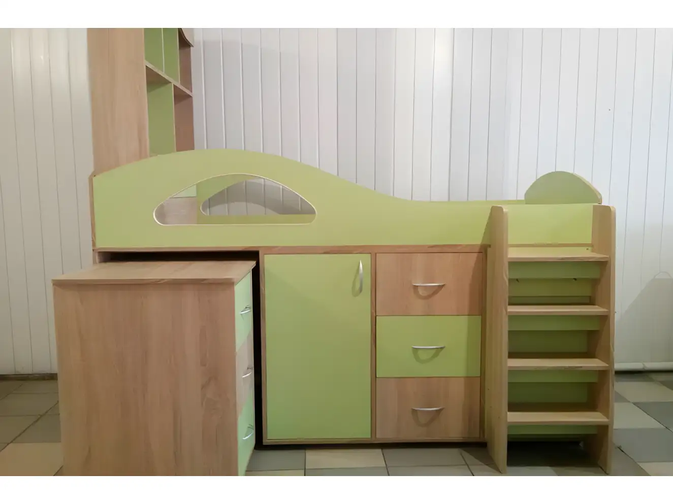 Ліжко Горище Бамбіні низьке з мобільним столом Ліжко Горище Бамбіні низьке з мобільним столом