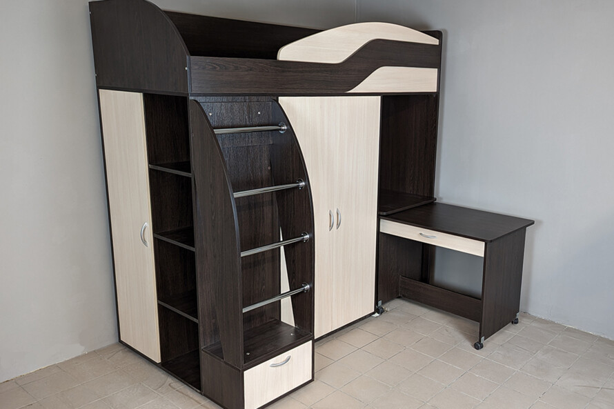 Ліжко Горище Марія з шафою та мобільним столом