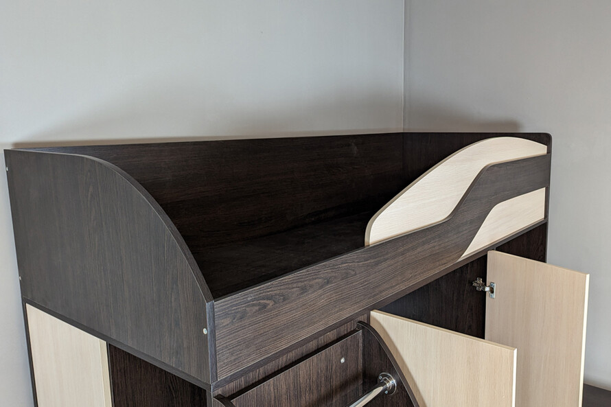 Ліжко Горище Марія з шафою та мобільним столом