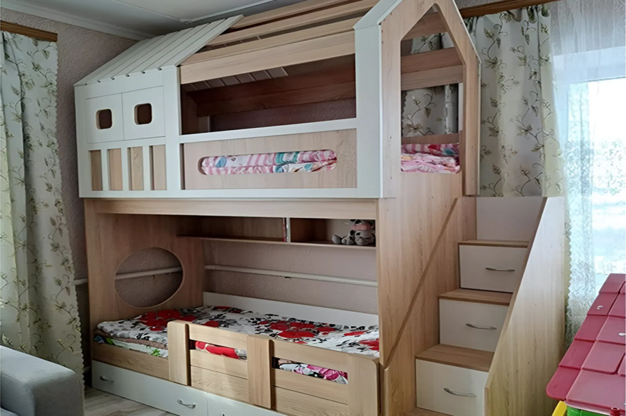Кровать Чердак Домик для двоих с ящиками и лестницей-комод