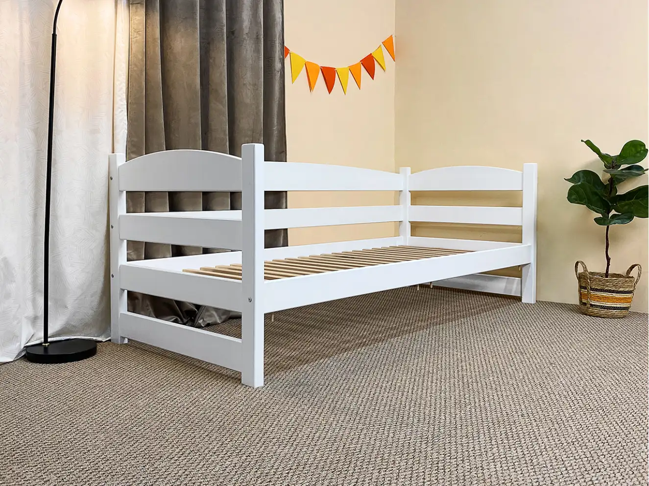 Дитяче ліжко з дерева Фіона Колір Білий