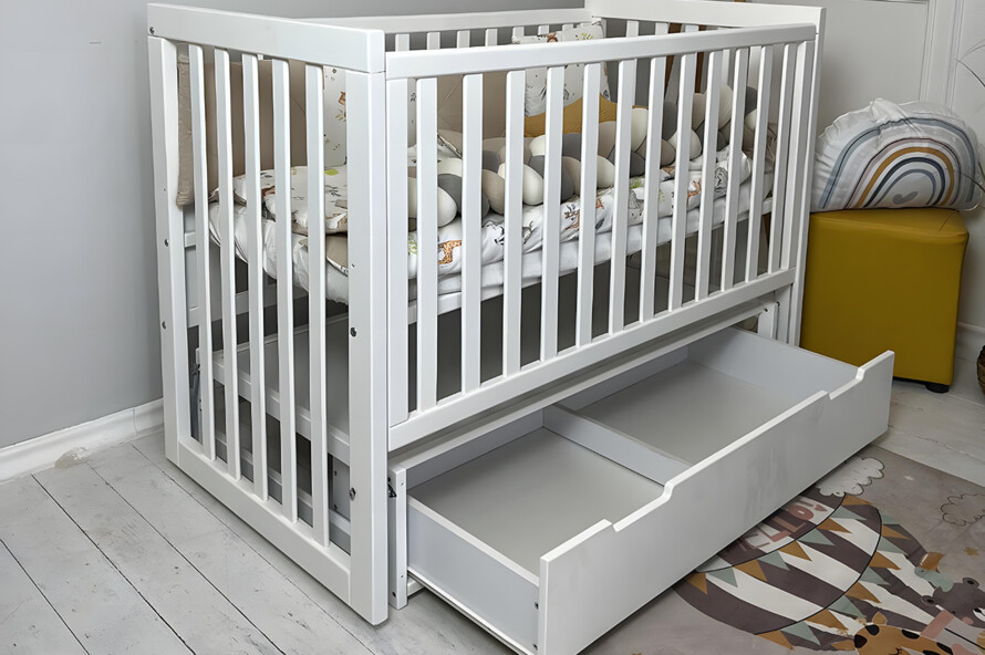 Ліжечко дитяче Мія з рухомою бічною стінкою та шухлядою