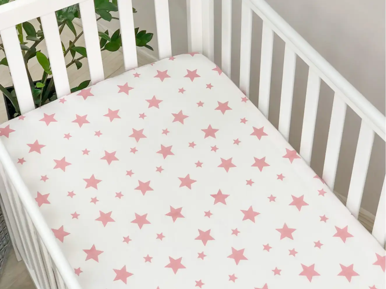 Простирадло дитяче Зірка велика пудра на білому