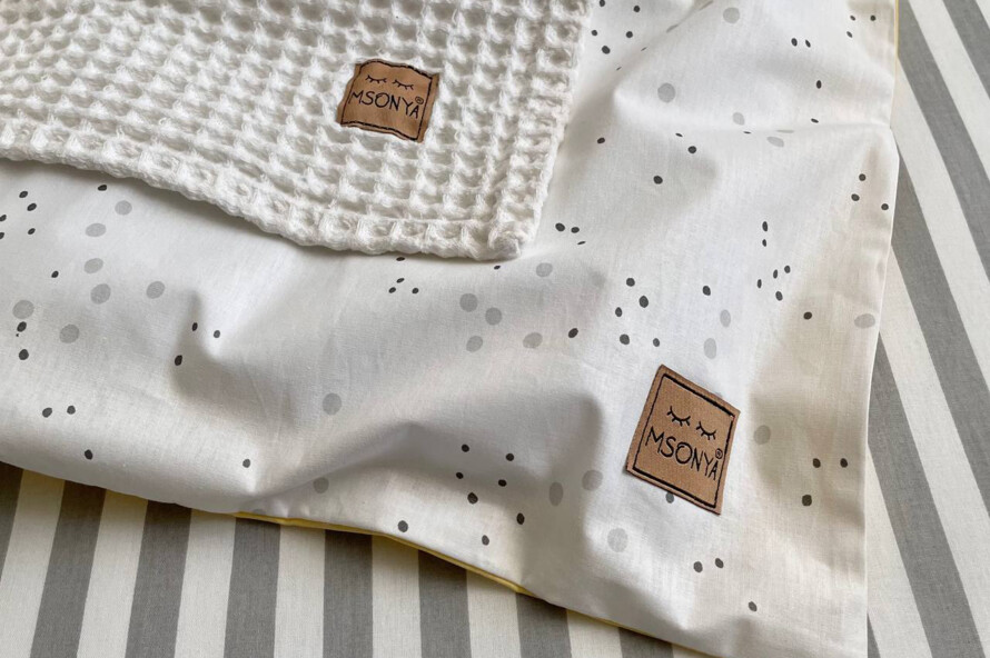 Комплект постільної білизни Клякси сіро-чорні/жовтий