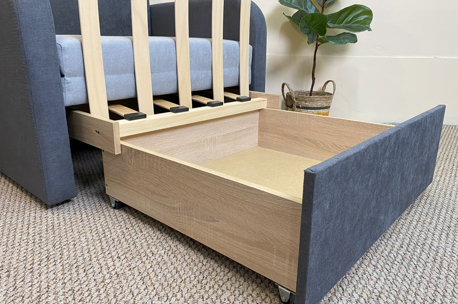 Крісло дитяче розкладне Карлсон