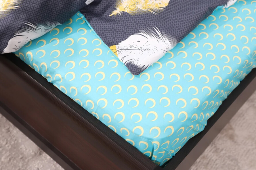 Полуторний набір постільної білизни Перо 150x220 з сатину