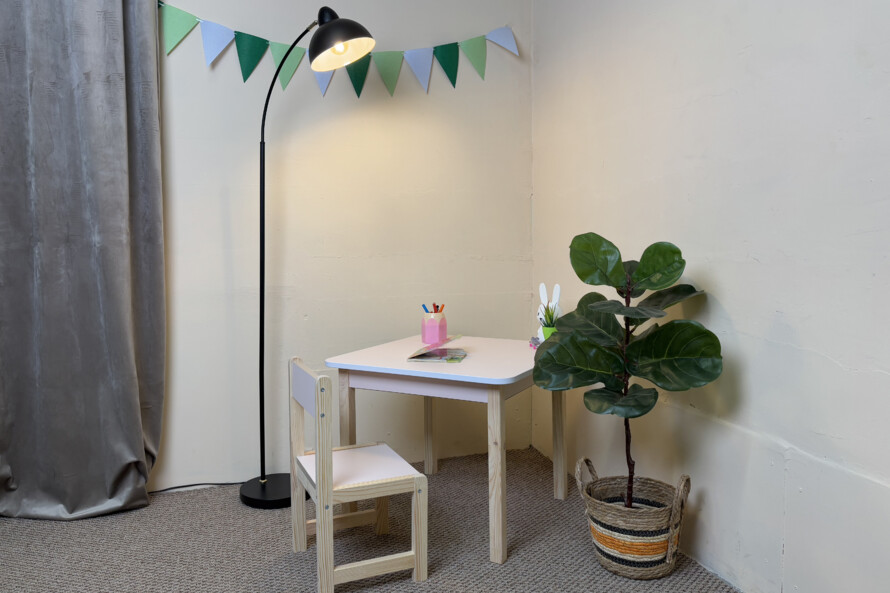 Комплект дитячий столик і стільчик