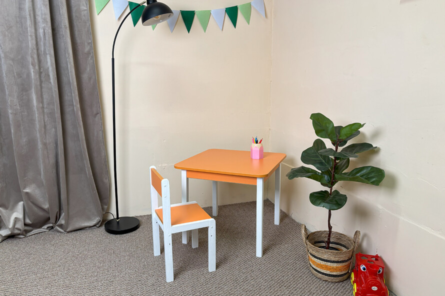 Комплект дитячий столик і стільчик