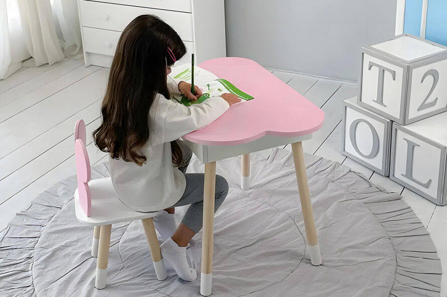 Комплект стол розовое облако с нишей и стульчик бабочка розовый 