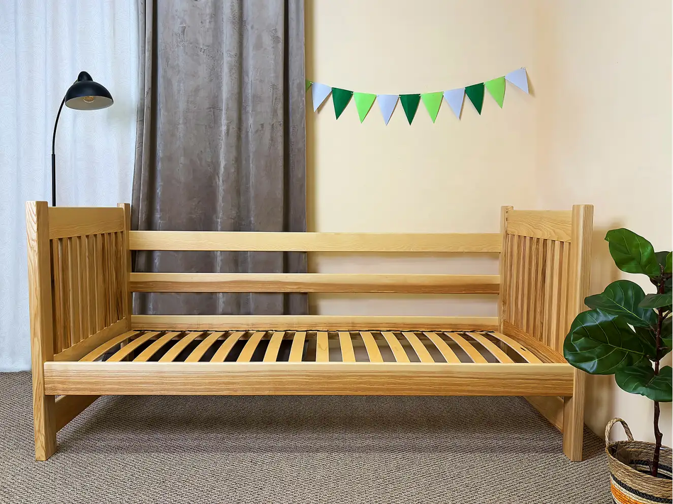 Дитяче ліжко з дерева Даніель (ясен) Натуральний