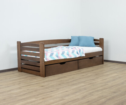 Дитяче ліжко з дерева Карлсон (бук) 