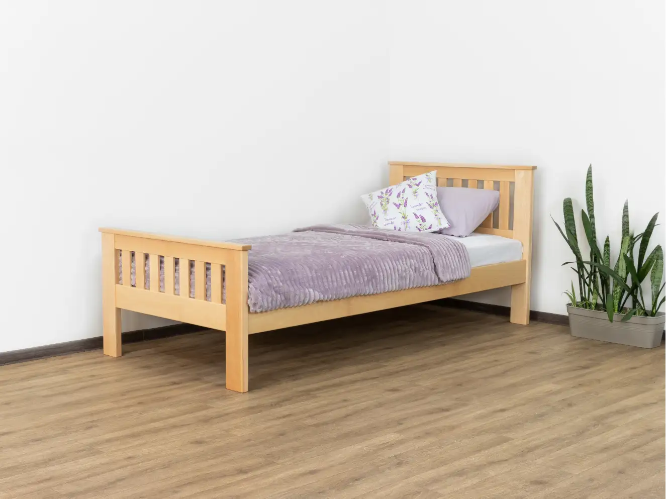 Дитяче ліжко з дерева Жасмін (бук) 