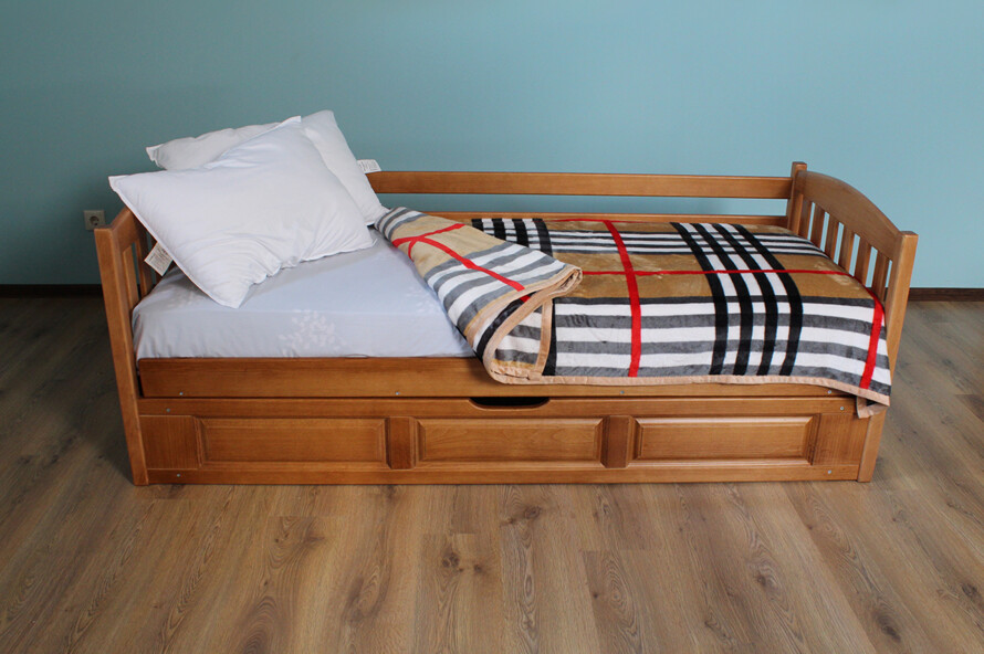 Дитяче ліжко з дерева Немо (бук)