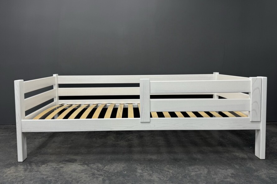 Дитяче ліжко з дерева Мілана (ясен) Ral