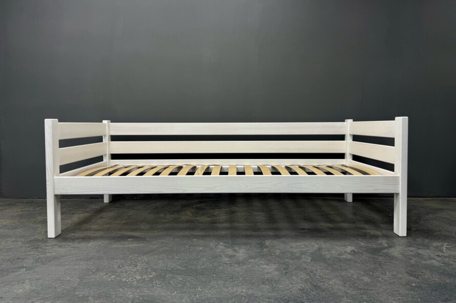 Дитяче ліжко з дерева Мілана (ясен) Ral