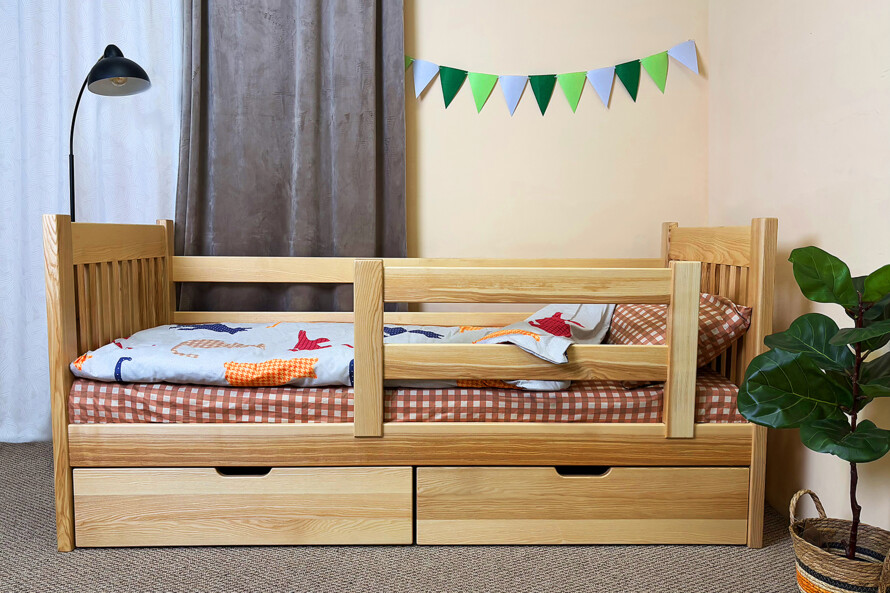 Детская кровать с дерева Даниэль (ясень) Тонированный 