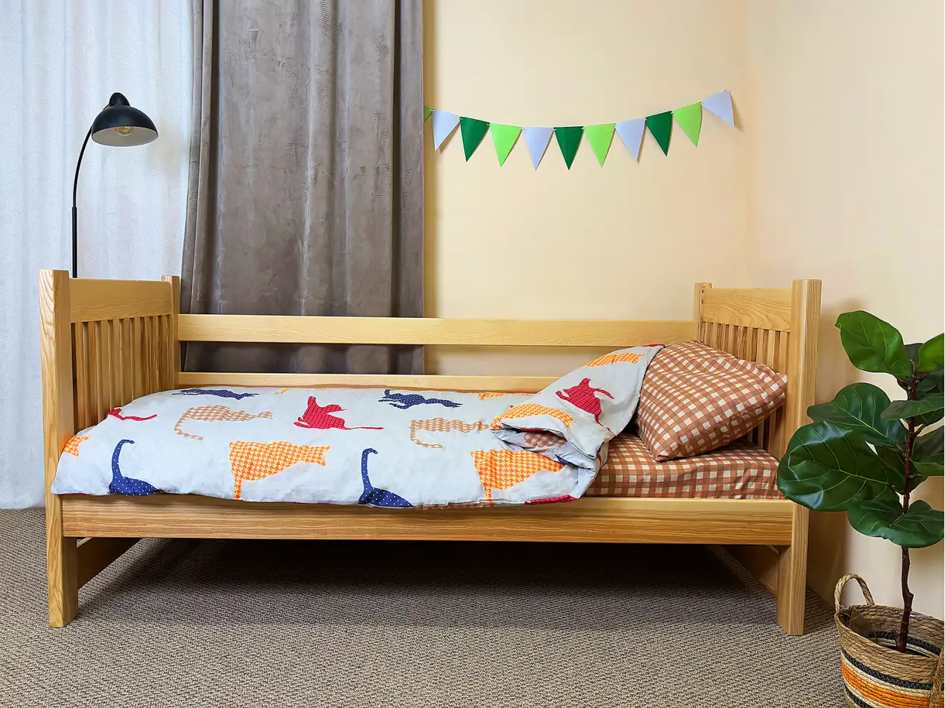 Дитяче ліжко з дерева Даніель (ясен) Тонований