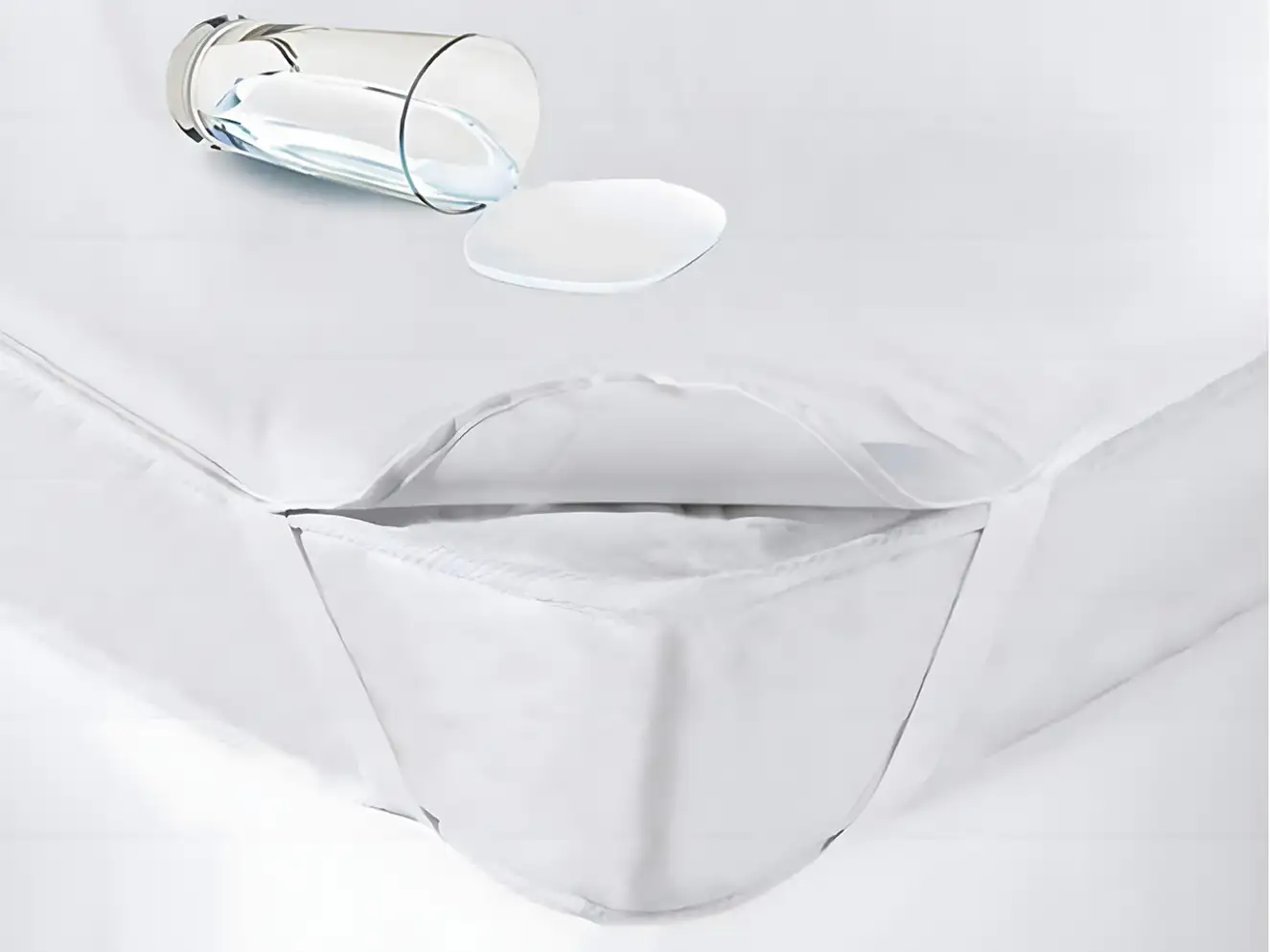 Наматрасник водонепроницаемый на петлях