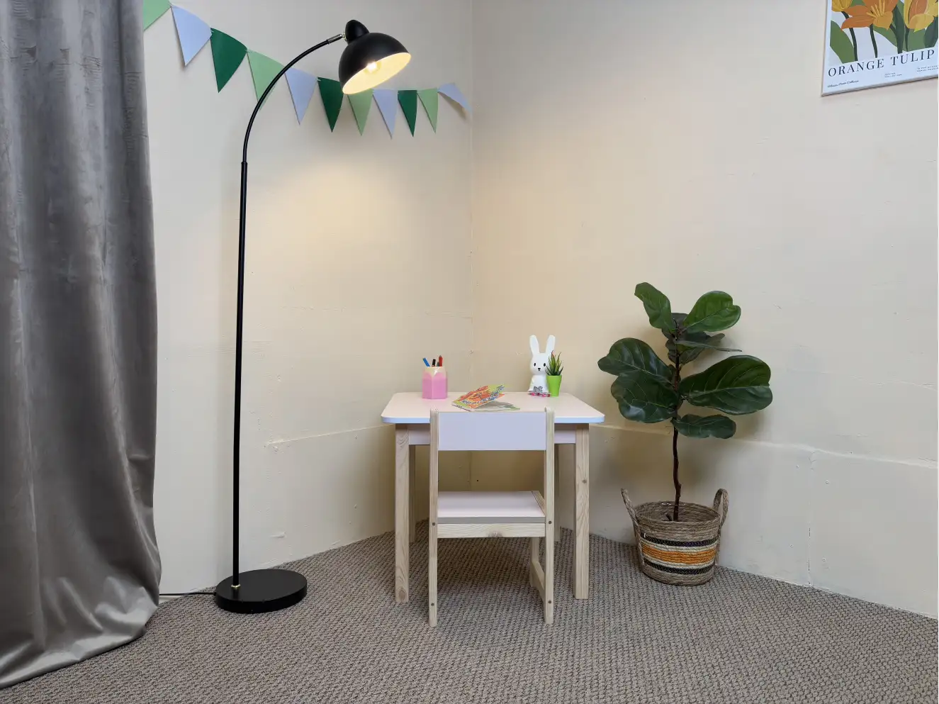 Комплект детский столик и стульчик (розовый)