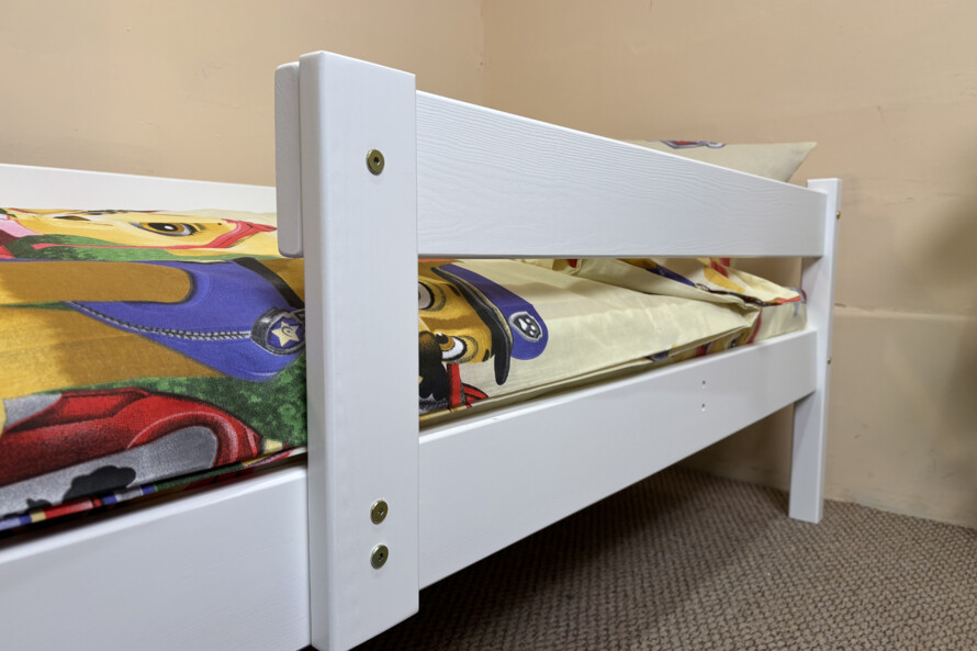 Дитяче ліжко з матрацом, бортиком та шухлядами Тотошка біле