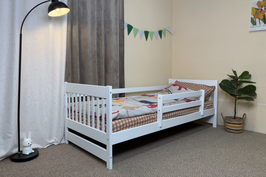 Акция детская кровать Нордик (бук) Белый в комплекте съемный бортик