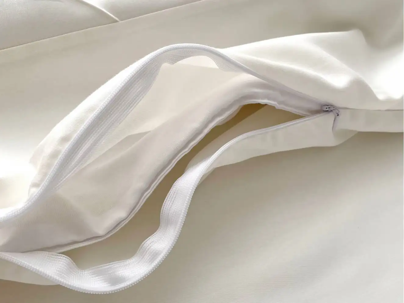 Комплект постільної білизни DreamLand молочний