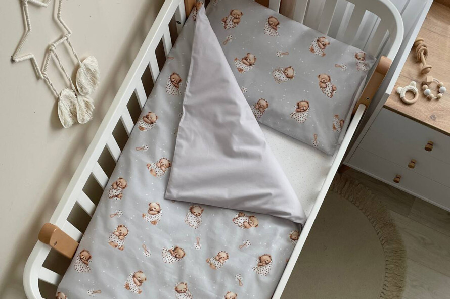 Комплект постельного белья Baby Mix Мишка в одеяле на сером