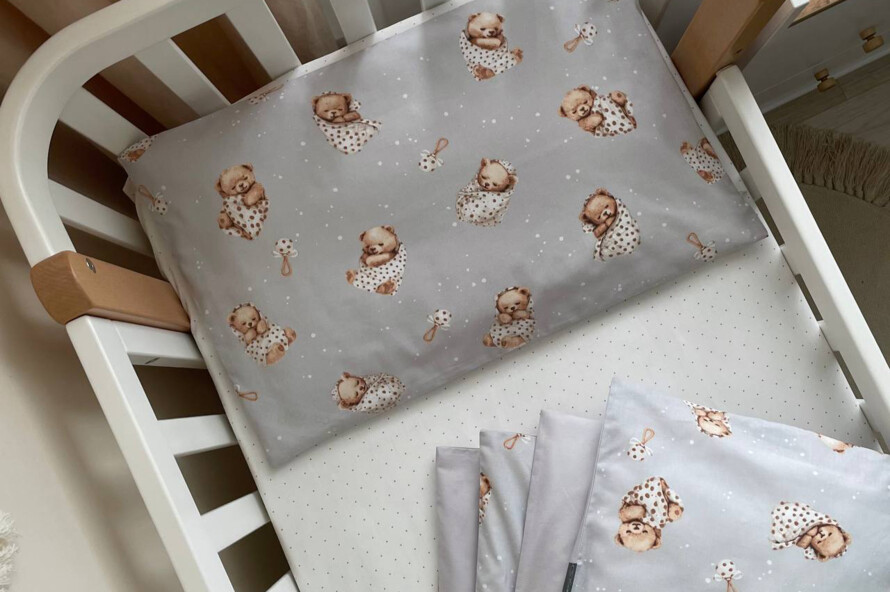 Комплект постельного белья Baby Mix Мишка в одеяле на сером