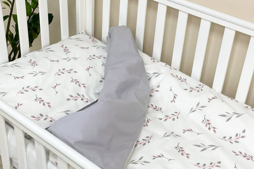 Комплект постільної білизни Baby Dream Гілочки котики пудра