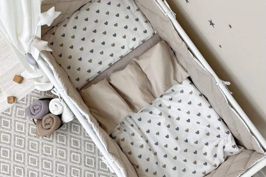 Комплект постельного белья Baby Mix Серо-бежевые сердечки