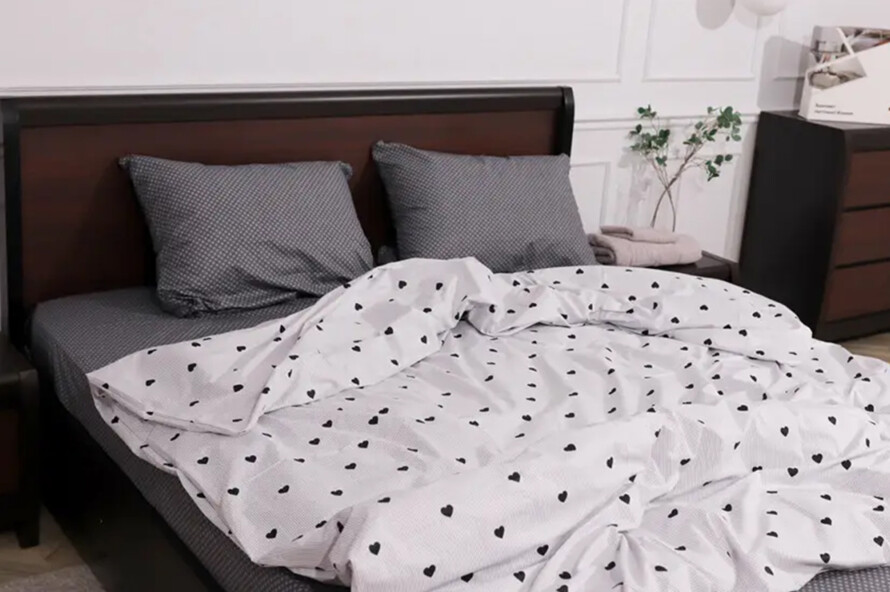 Полуторний набір постільної білизни Сердечка 150x220 із Бязі Gold