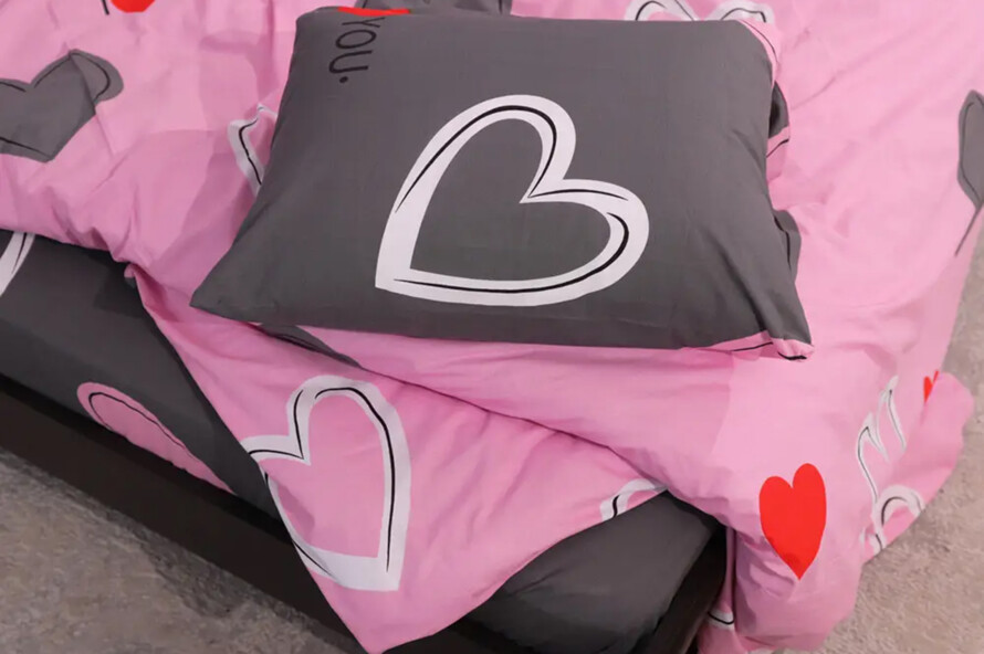 Полуторний набір постільної білизни серце 150x220 із Бязі Gold