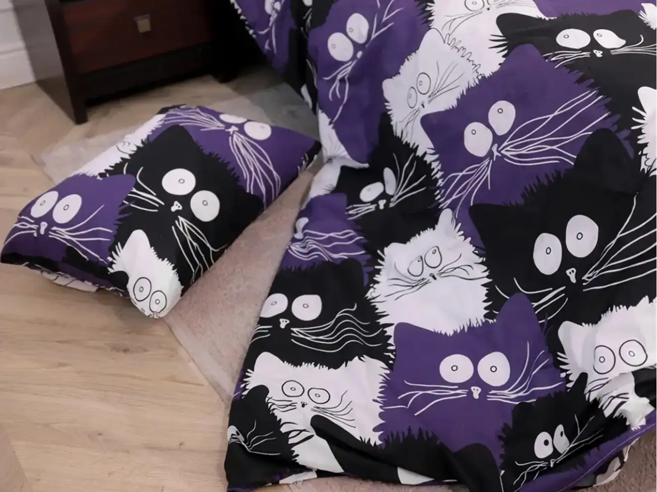 Полуторный набор постельного белья котики 150x220 из Бязи Gold