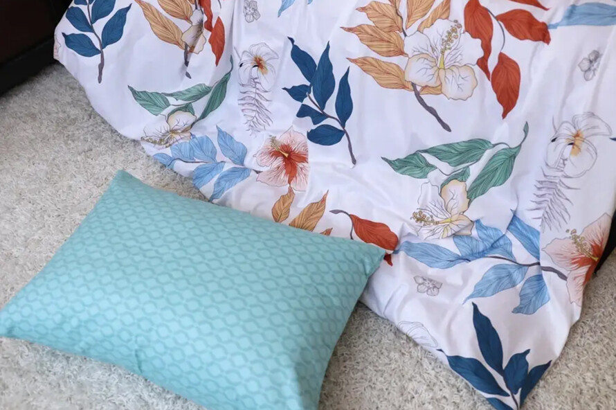 Полуторний набір постільної білизни кольорове листя 150x220 з сатину