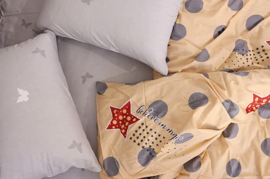 Полуторний набір постільної білизни у великий горох 150x220 з сатину