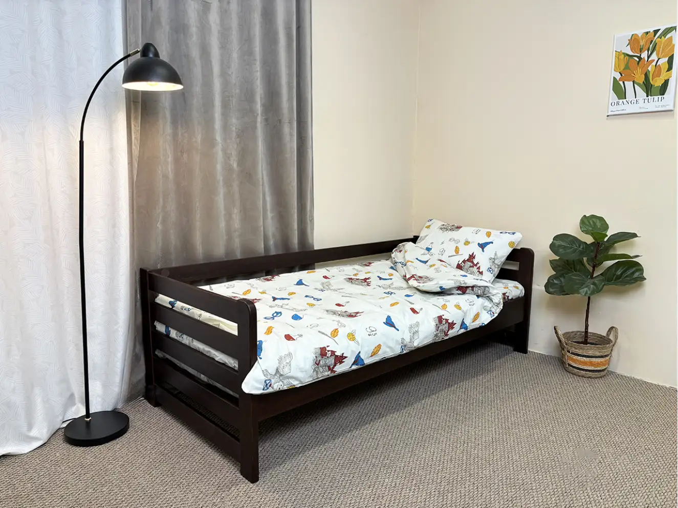 Дитяче ліжко з дерева Кевін (темний горіх)