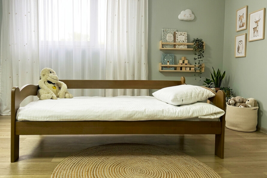 Ліжко дитяче з дерева Злата (бук) Горіх Світлий
